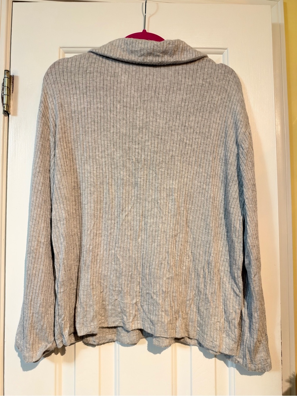 Nordstrom Rack Light Gray Ribbed Collared V-Neck Pullover - Picture 3 of 4
